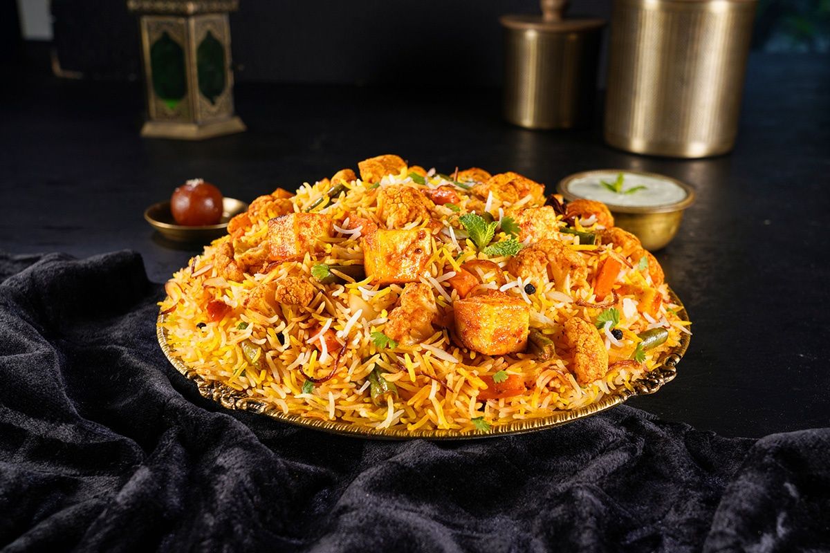 Classic Paneer Subz Biryani (Paneer Dum And Veg Biryani)(Mild Spicy)