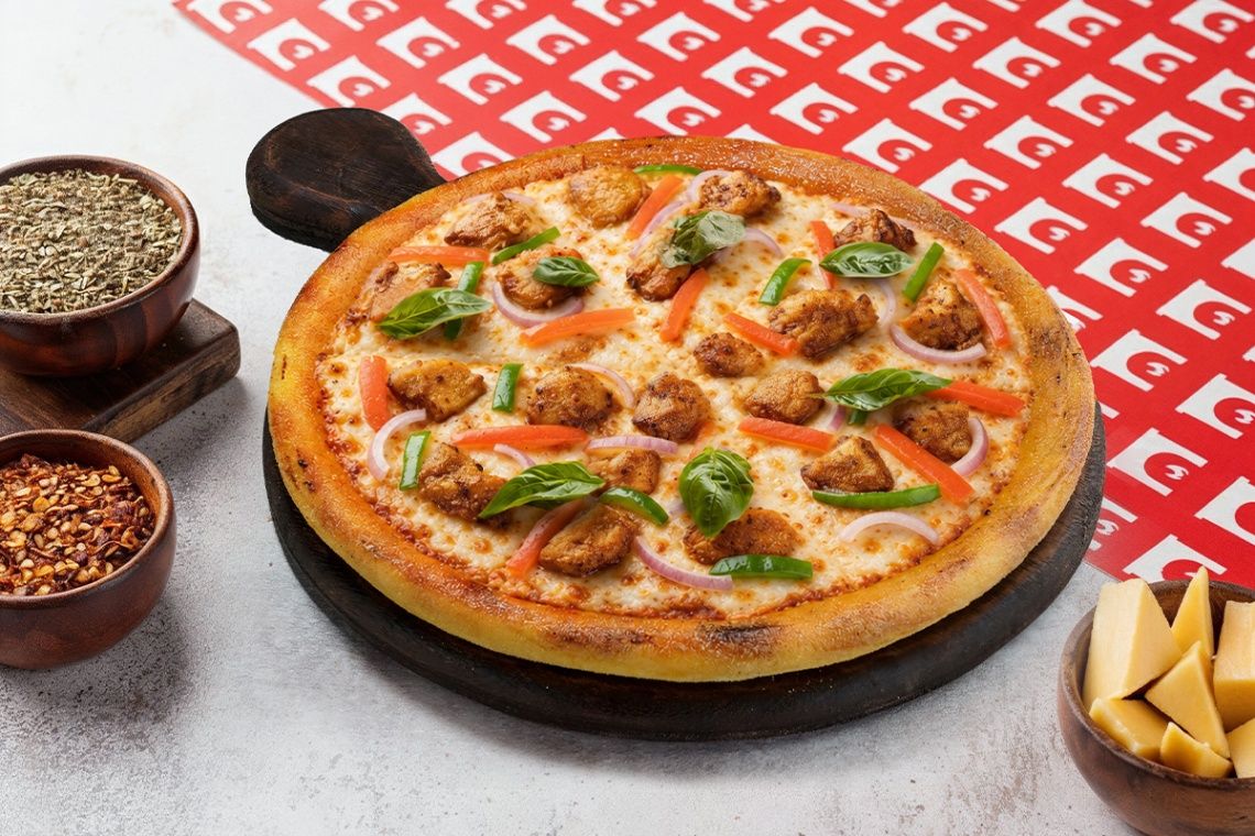 Butter Chicken Pizza