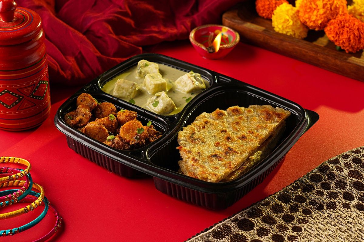 Sabudana Paratha, Hariyali Malai Paneer & Masala Arbi Thali