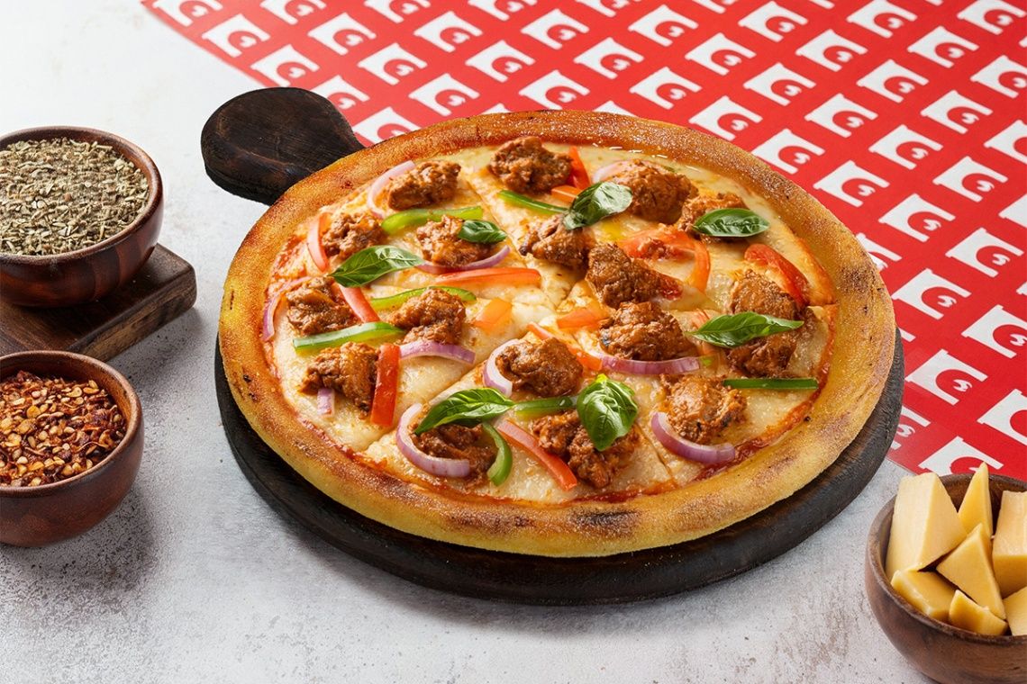 Chicken Tikka Regular Pizza