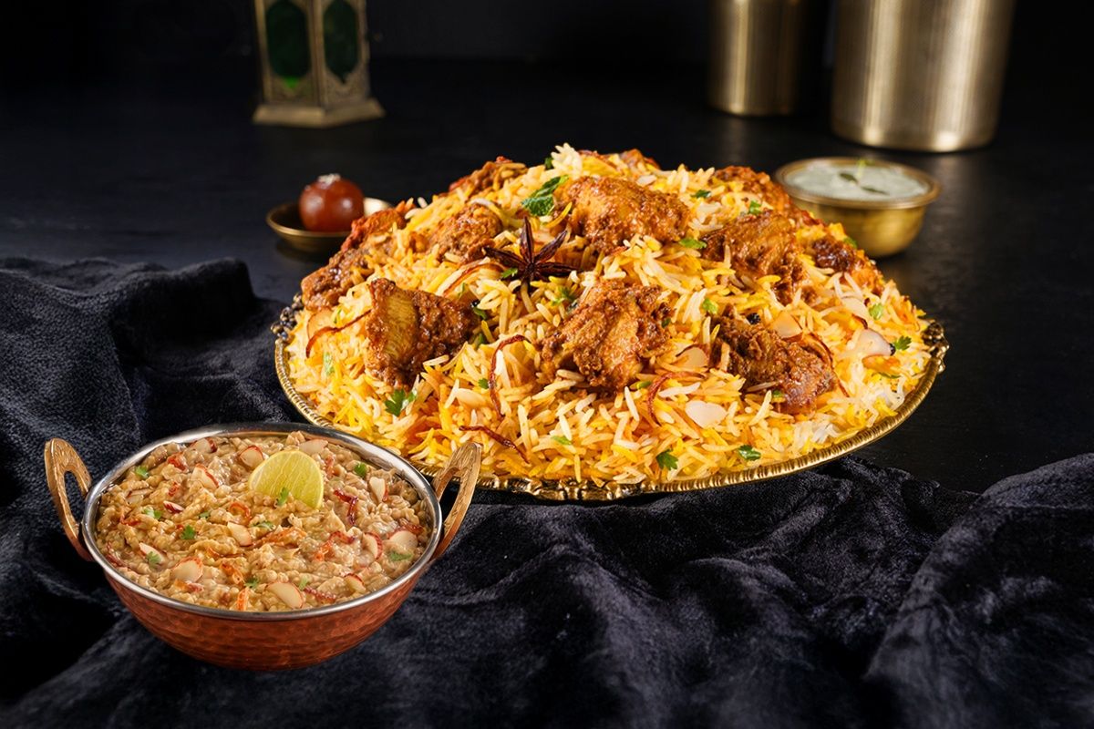 Lazeez Bhuna Murgh Biryani (Serves 2) With Chicken Haleem (660 Gm)