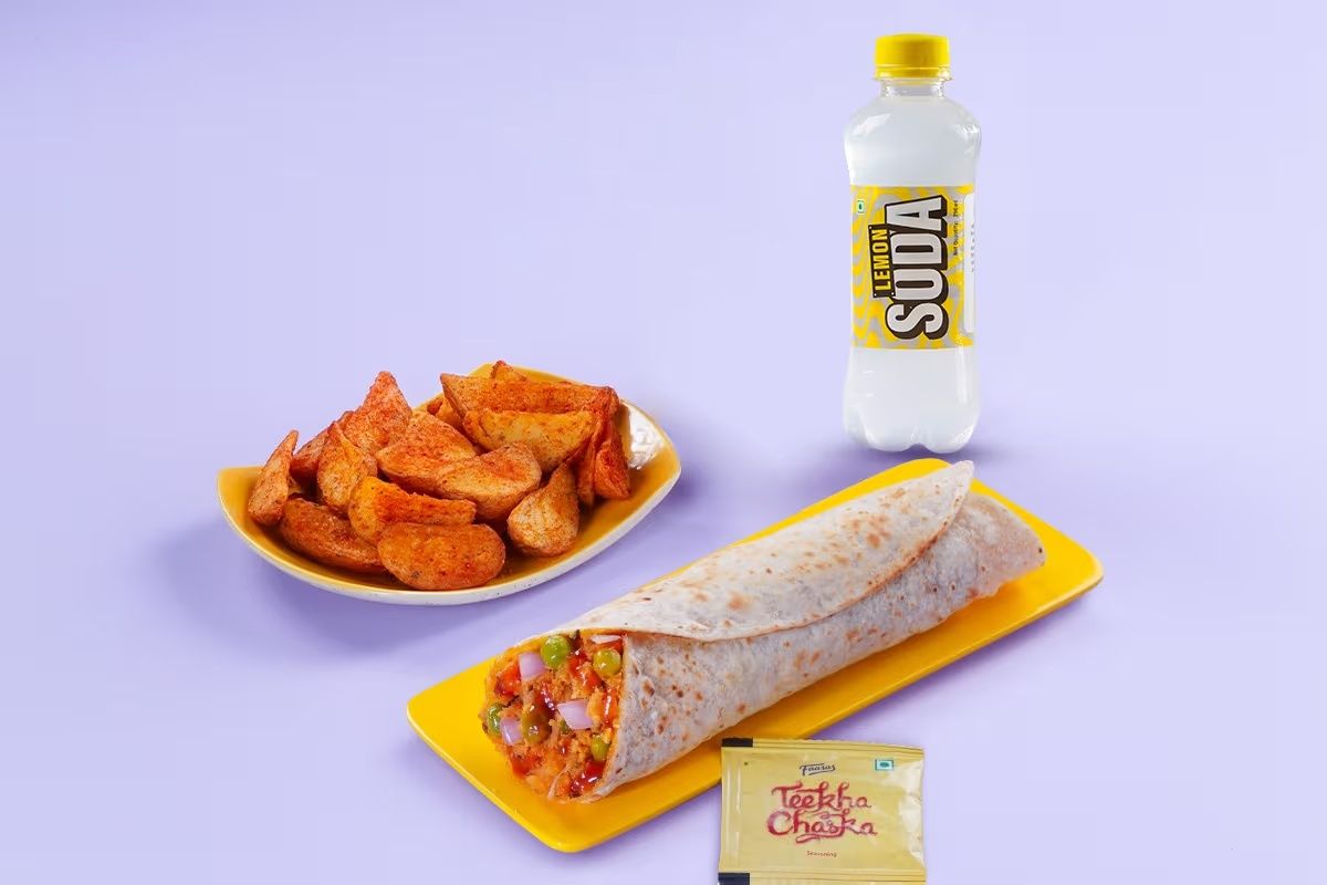 Veg Classic Wrap With Side And Beverage Meal