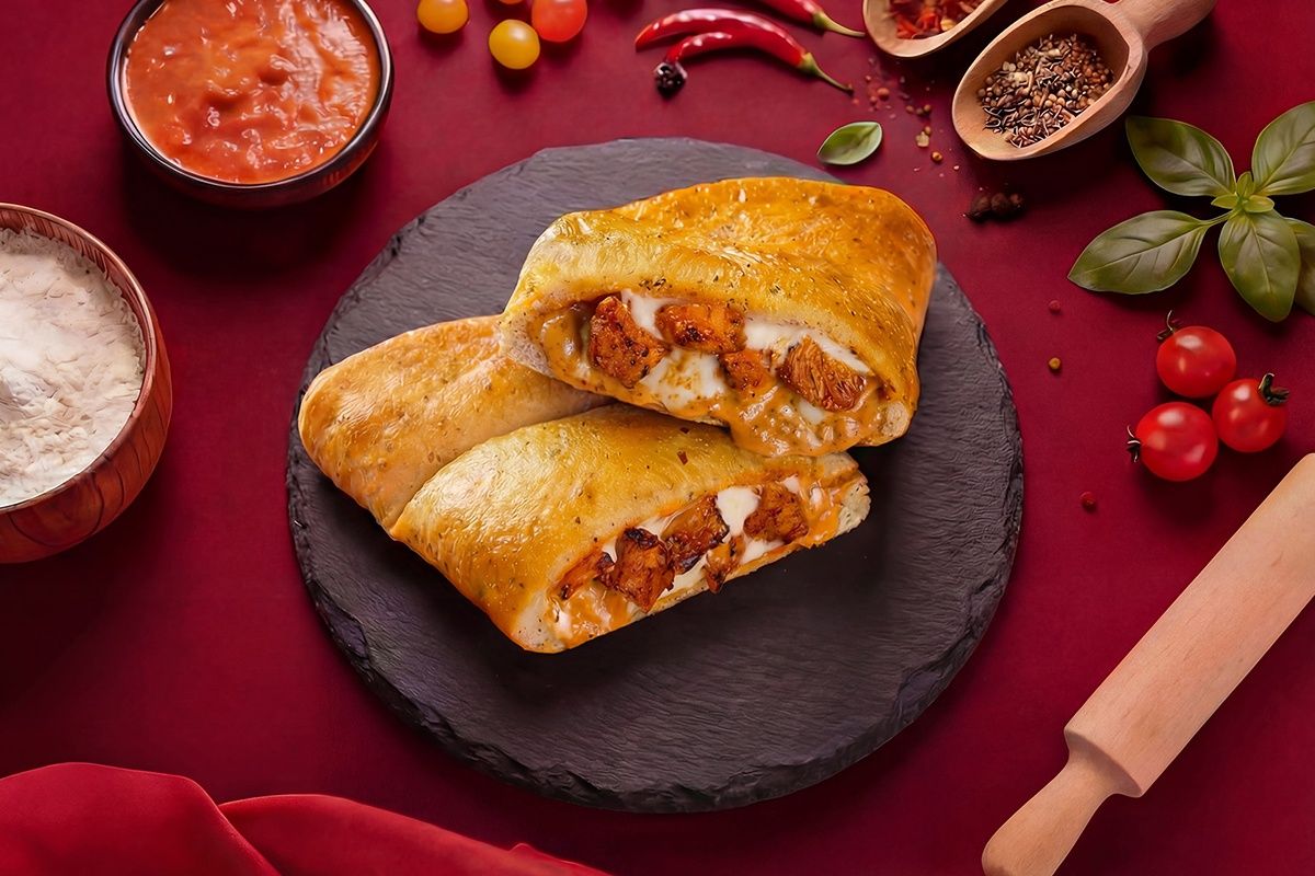 Makhani Chicken Tikka Garlic Bread